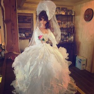 Wedding doll centerpiece